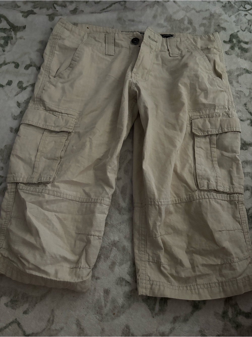 Urban Heritage Men's Cargo Shorts in Light Tan